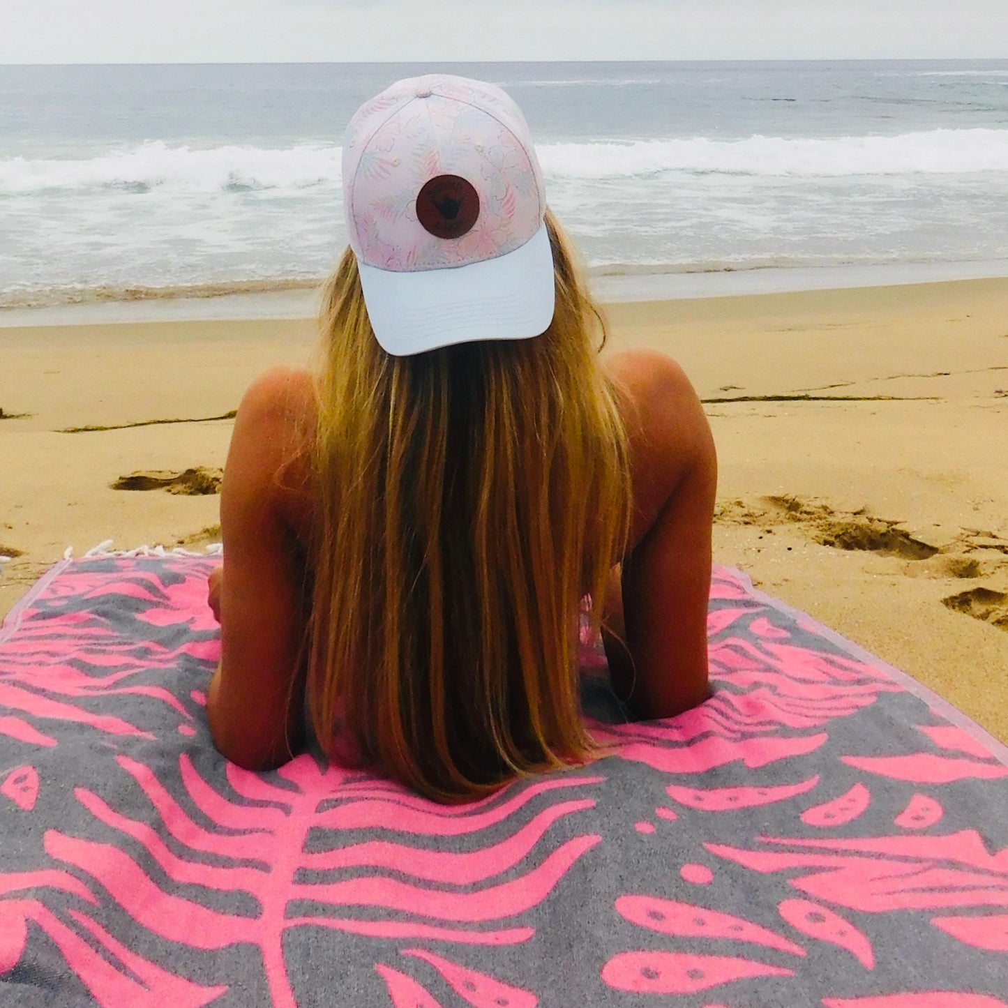 Surfer Girl Bundle #2: Bucket hat & cap with 2 surf towels